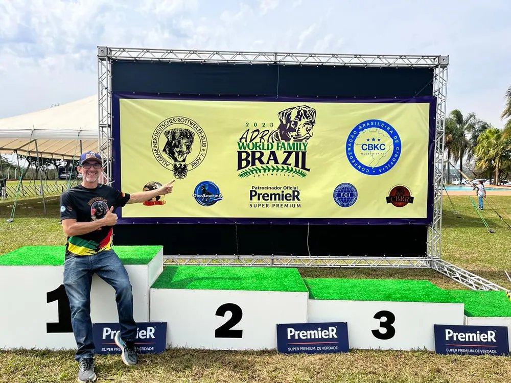 Pódio da exposição Rottweiler Brazil, chancelada pela CBKC